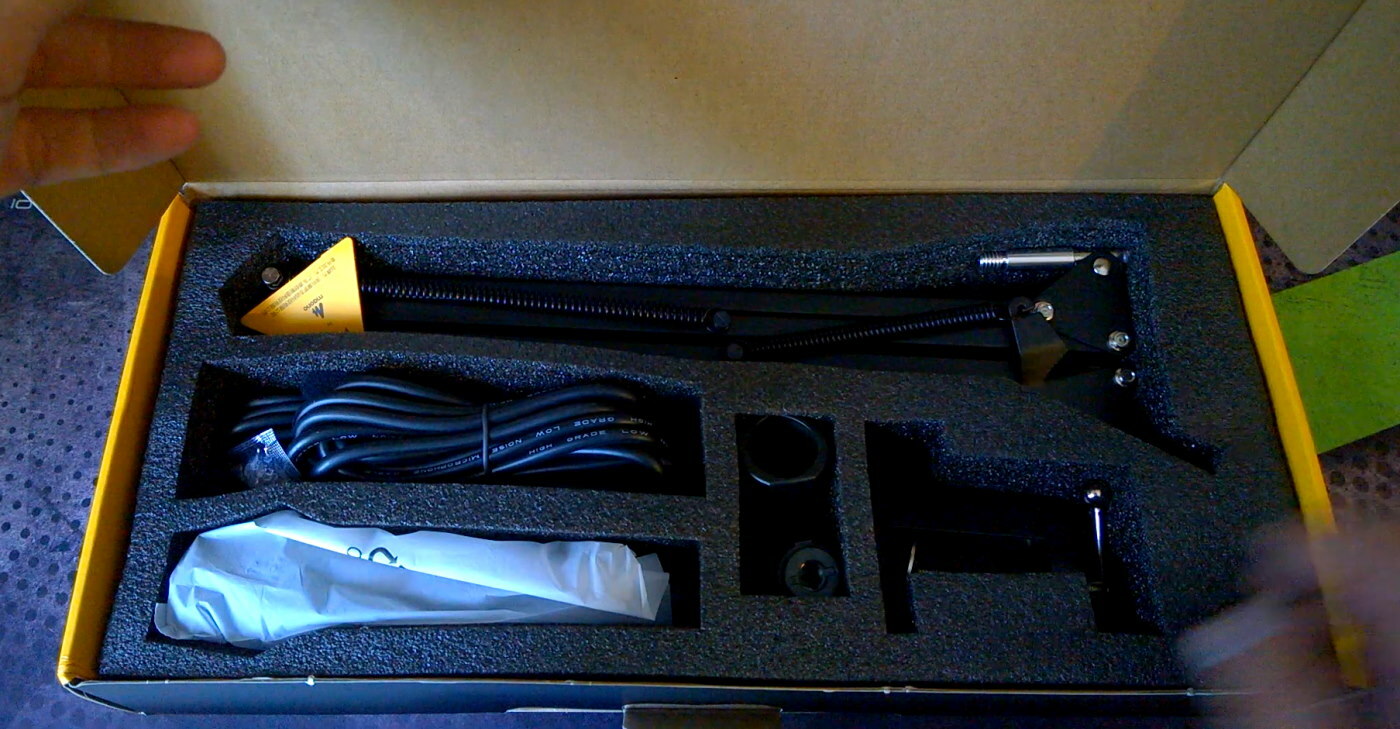 Contenido caja microfono maono hd 300s